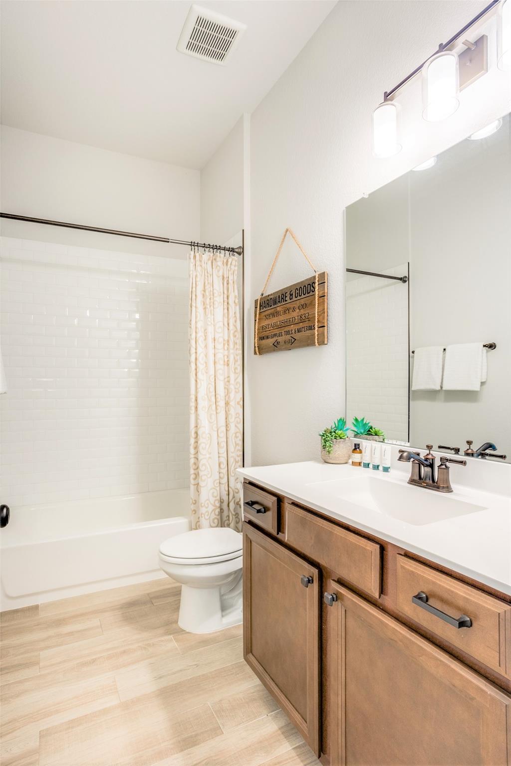 8313 Silhouette St, Austin, TX 78744