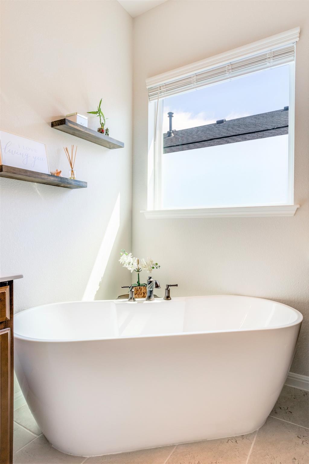 8313 Silhouette St, Austin, TX 78744