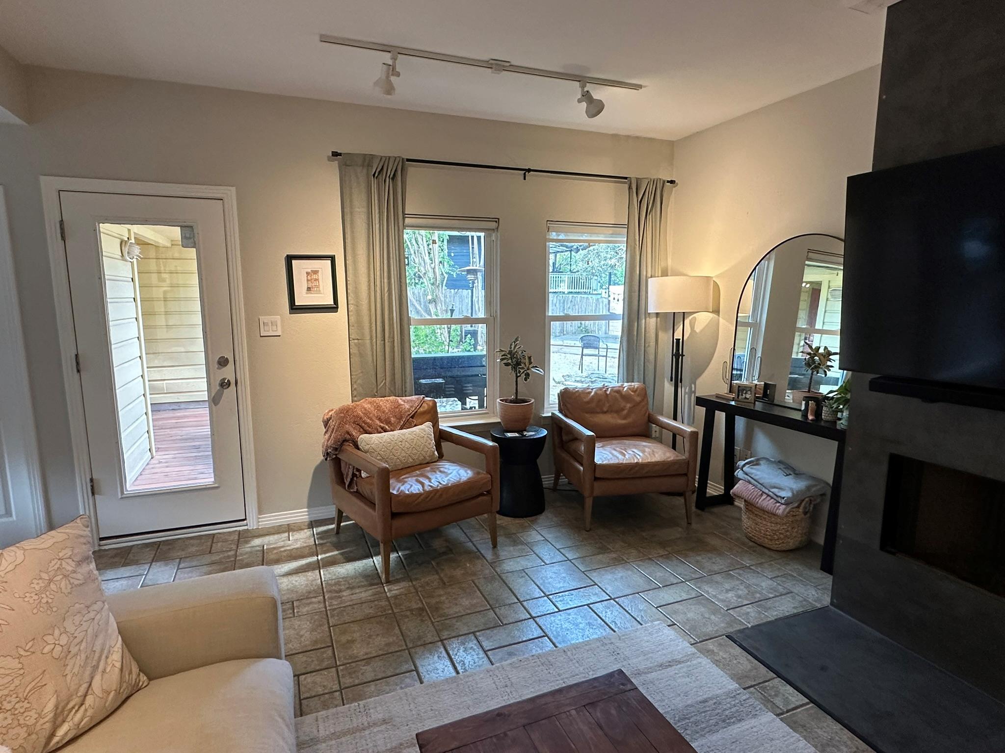 311 Le Grande Ave, Austin, TX 78704