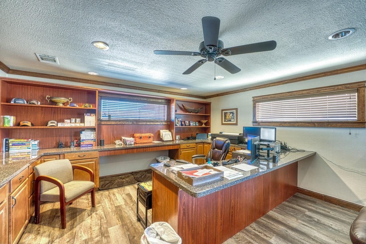 320 Southland Dr, Burnet, TX 78611