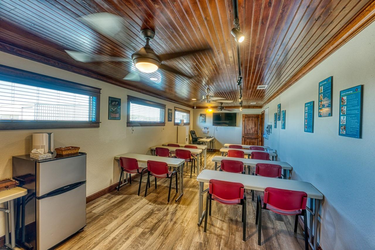 320 Southland Dr, Burnet, TX 78611