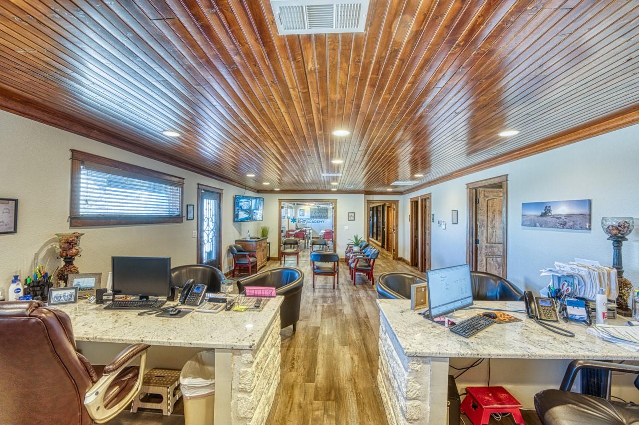 320 Southland Dr, Burnet, TX 78611