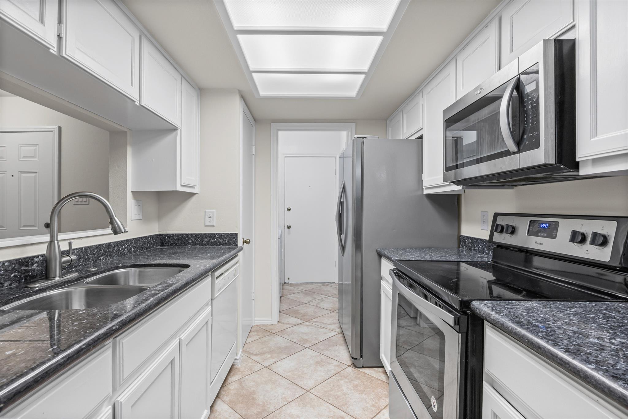 512 Eberhart Ln # 1402, Austin, TX 78745