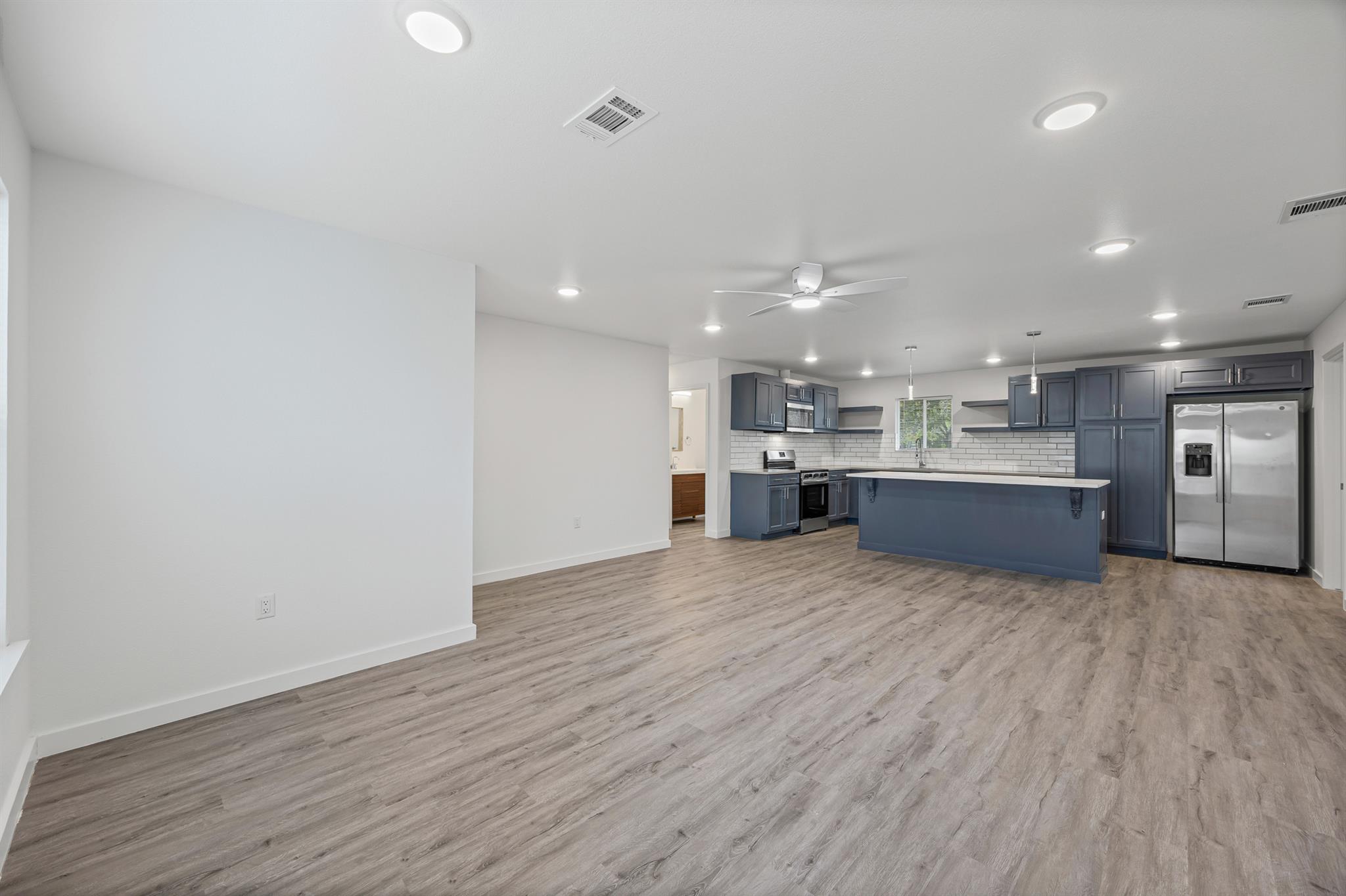 1100 Monte Vista Dr, Lockhart, TX 78644