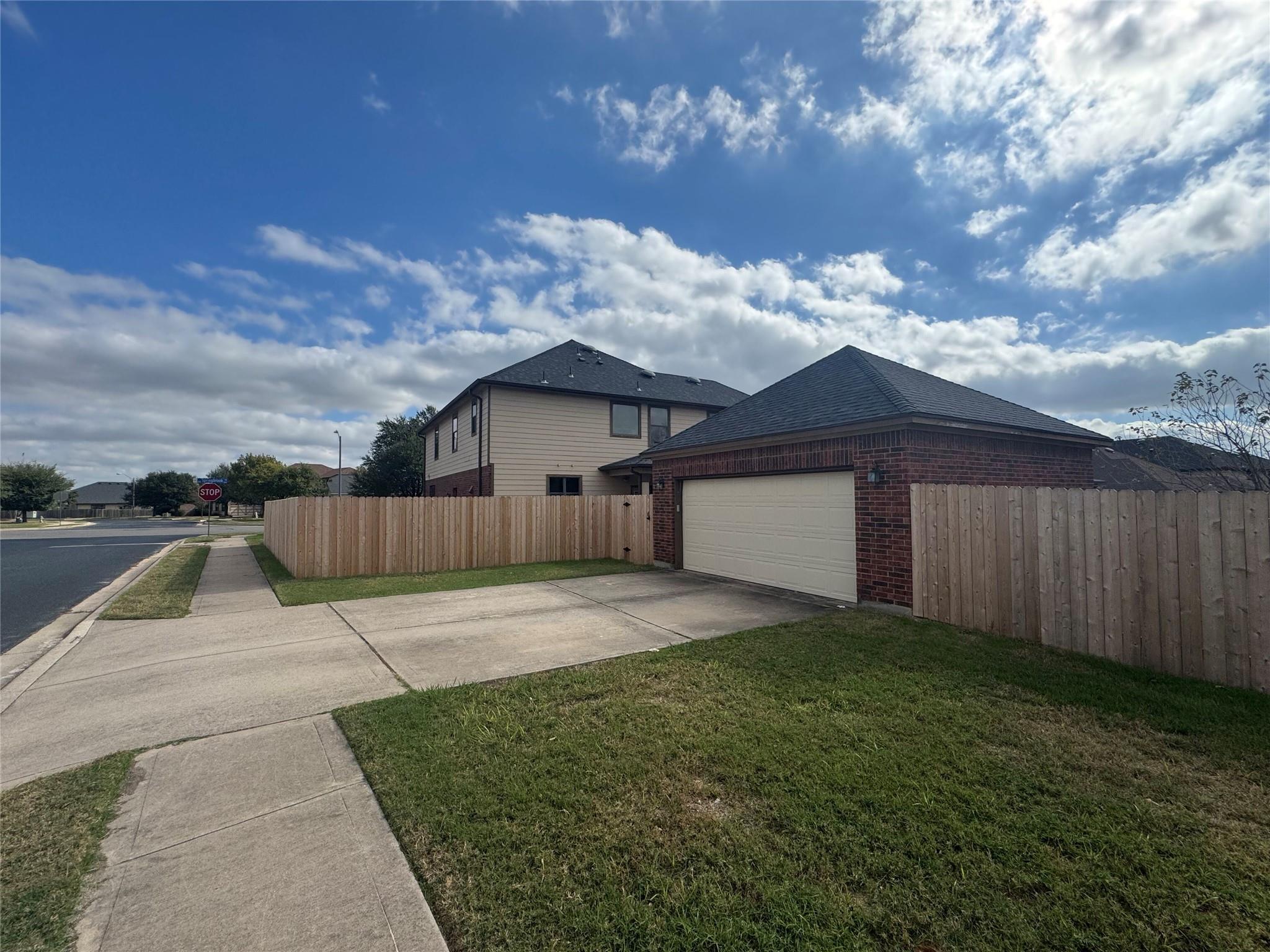 500 Springbrook Rd, Pflugerville, TX 78660
