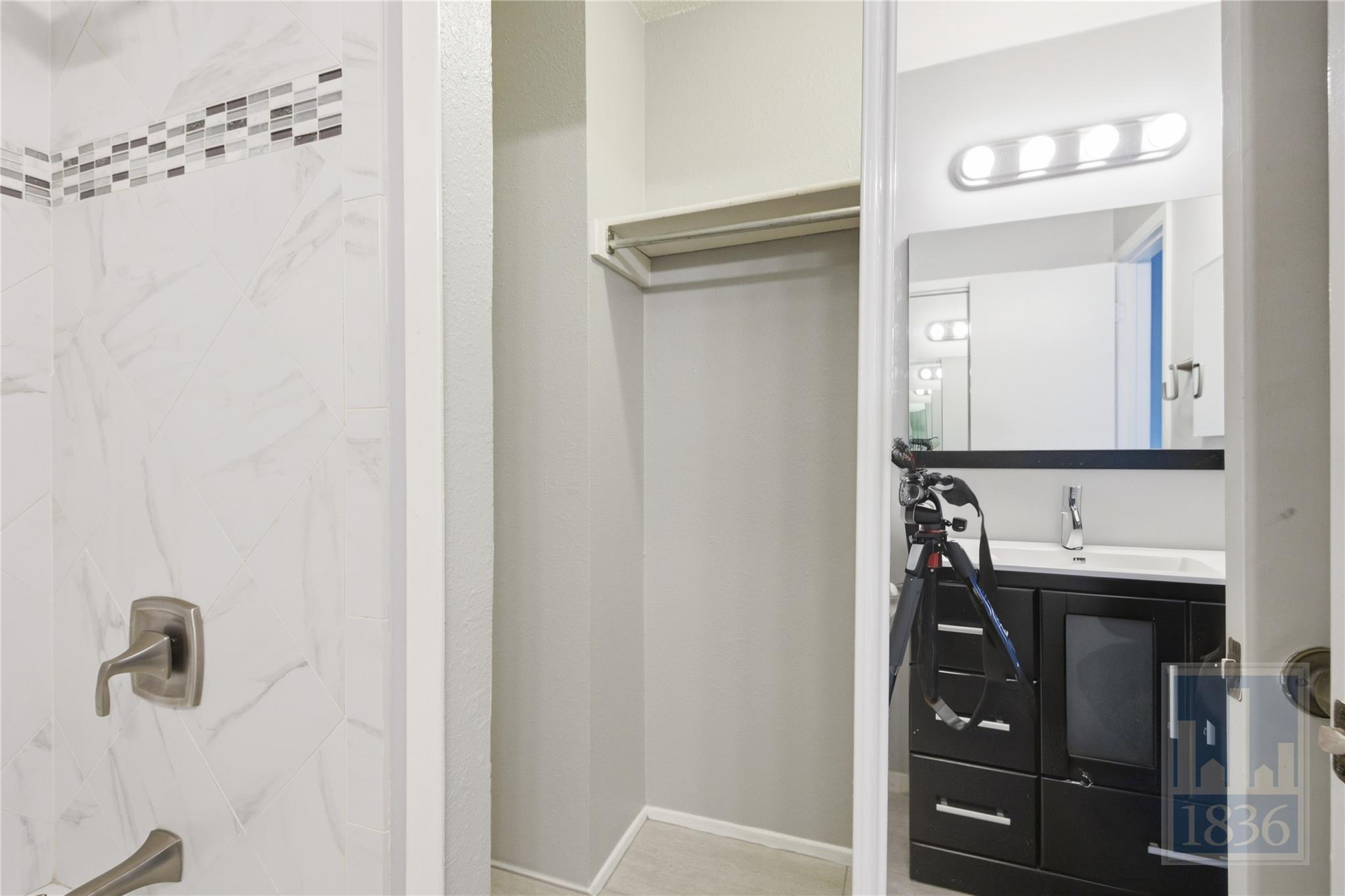 11821 Bittern Holw # 28, Austin, TX 78758