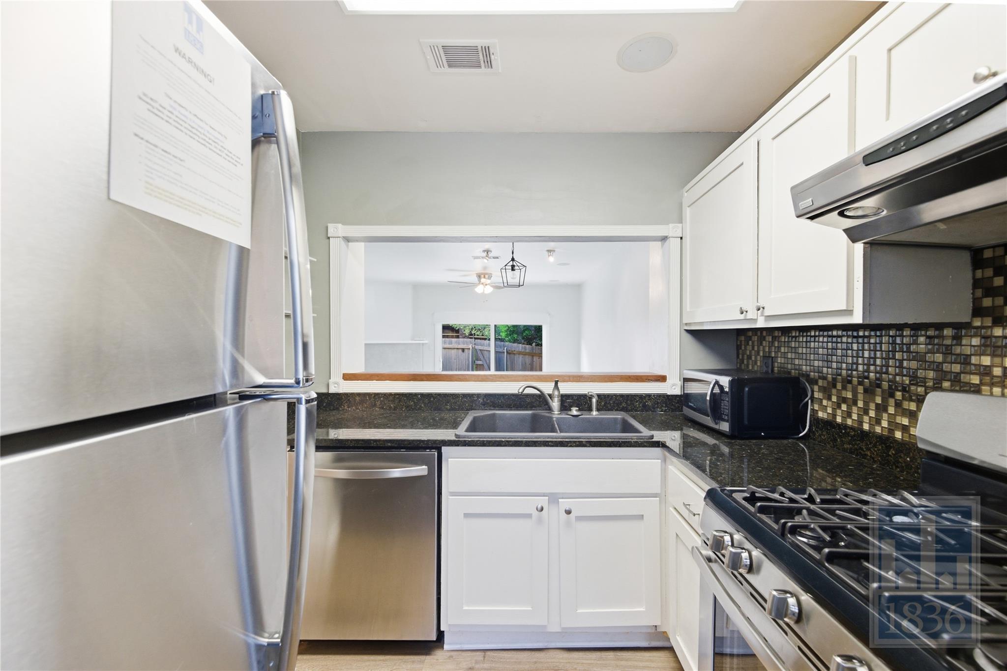 11821 Bittern Holw # 28, Austin, TX 78758