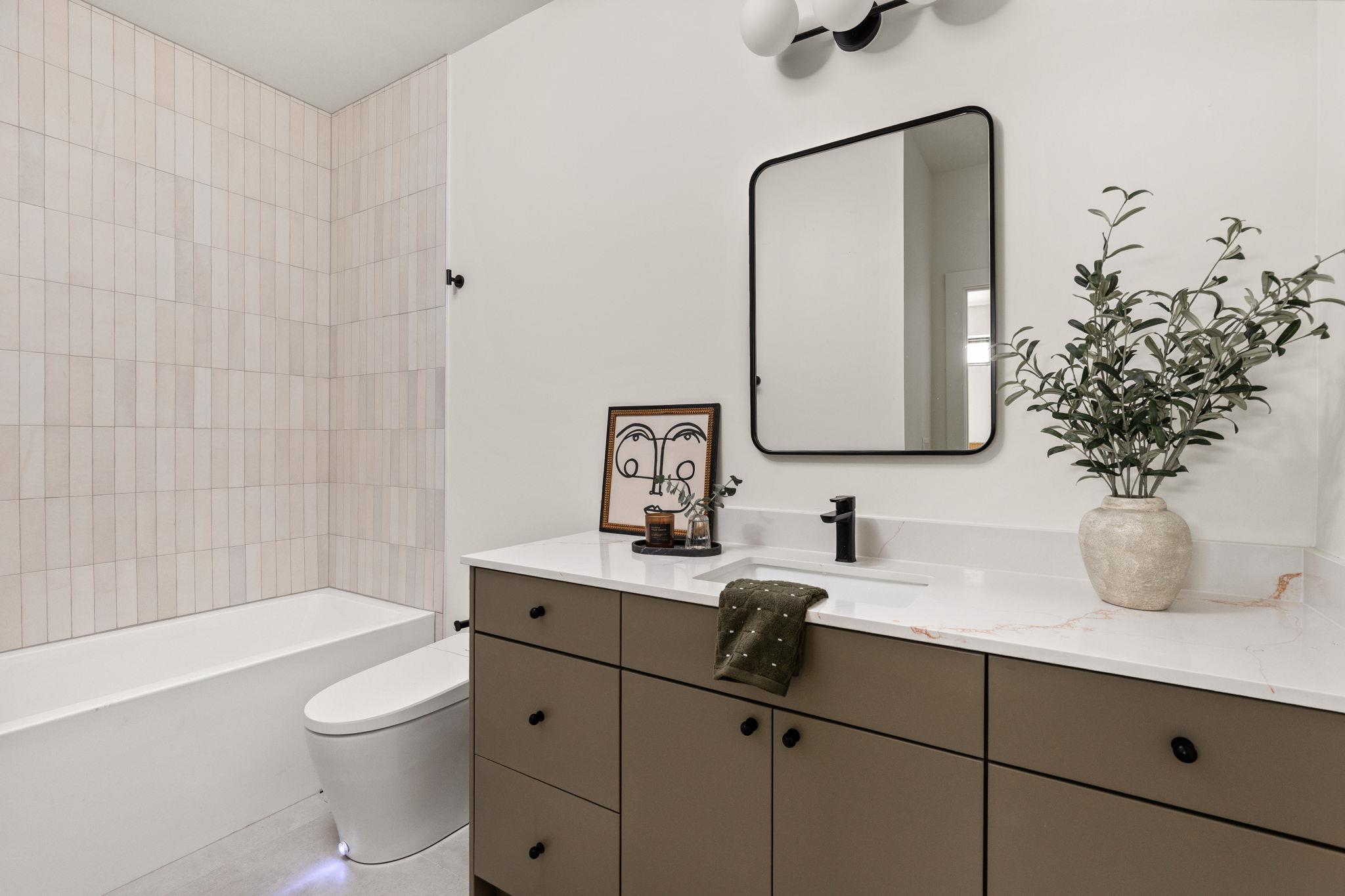 4414 South 1st St # 3, Austin, TX 78745