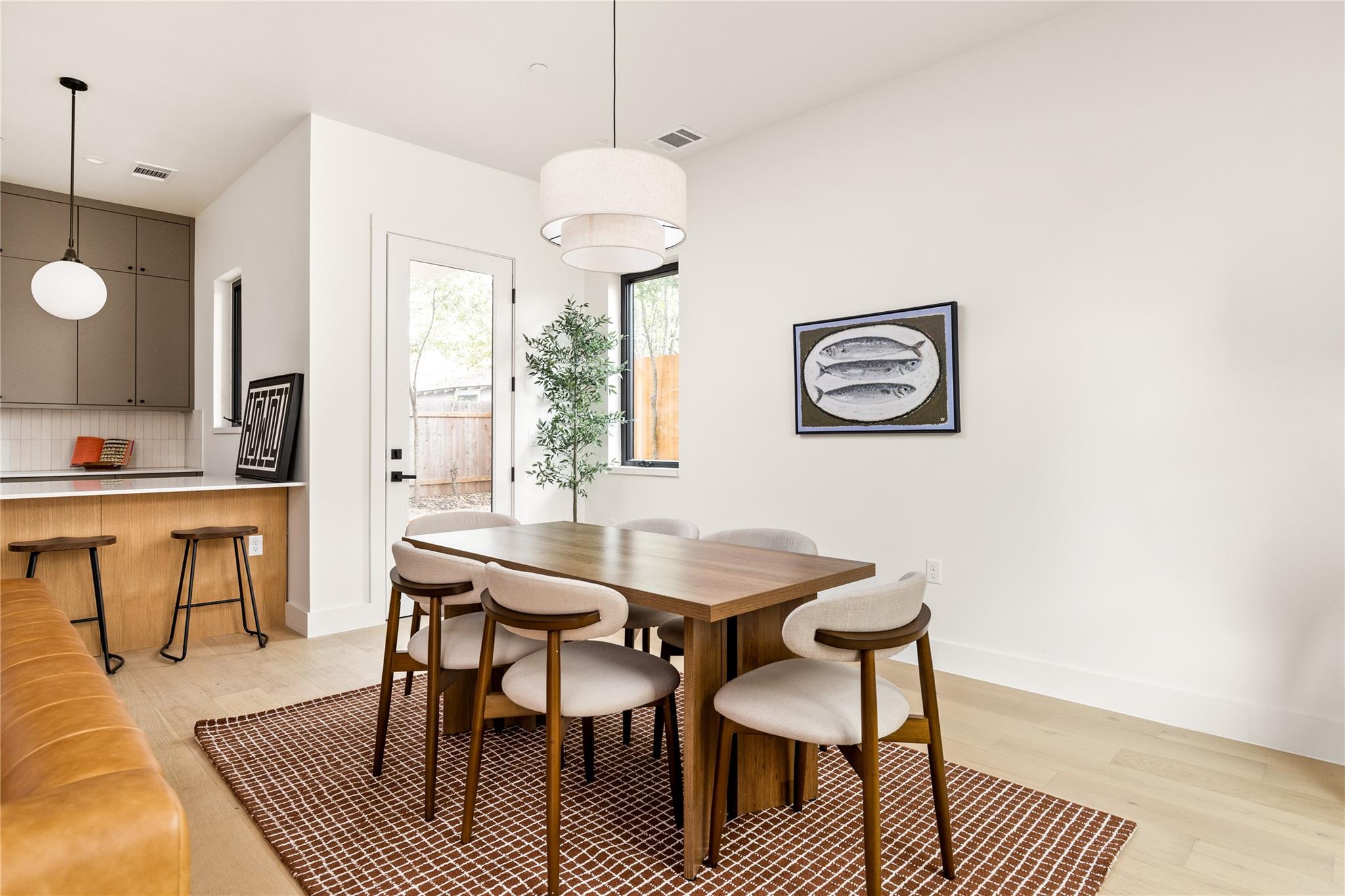 4414 South 1st St # 3, Austin, TX 78745