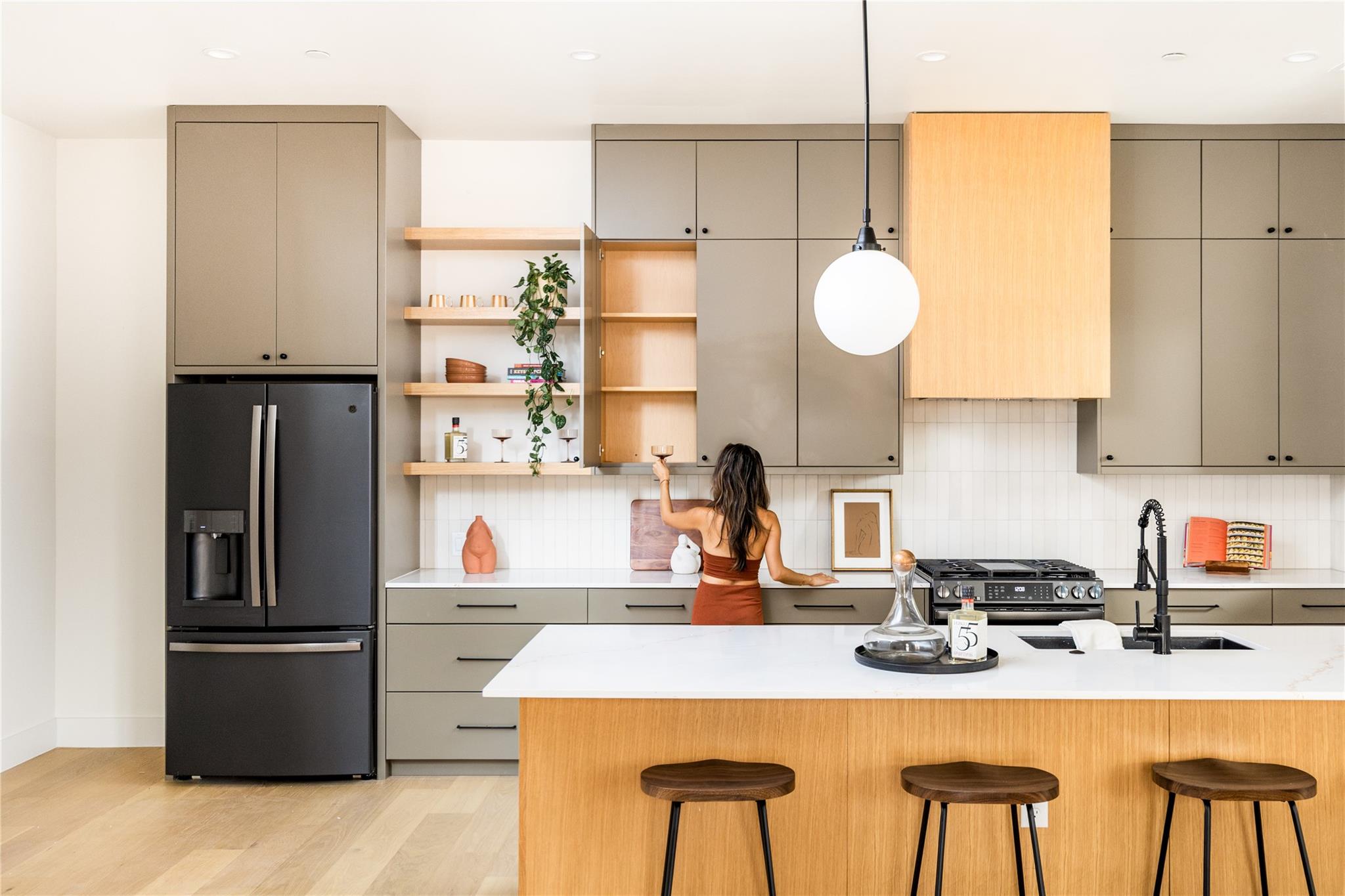 4414 South 1st St # 3, Austin, TX 78745