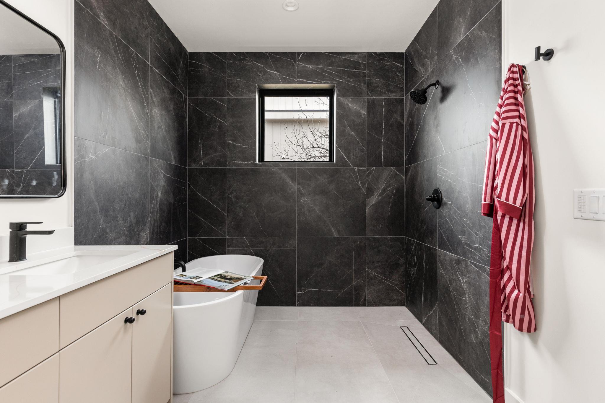 4414 South 1st St # 3, Austin, TX 78745