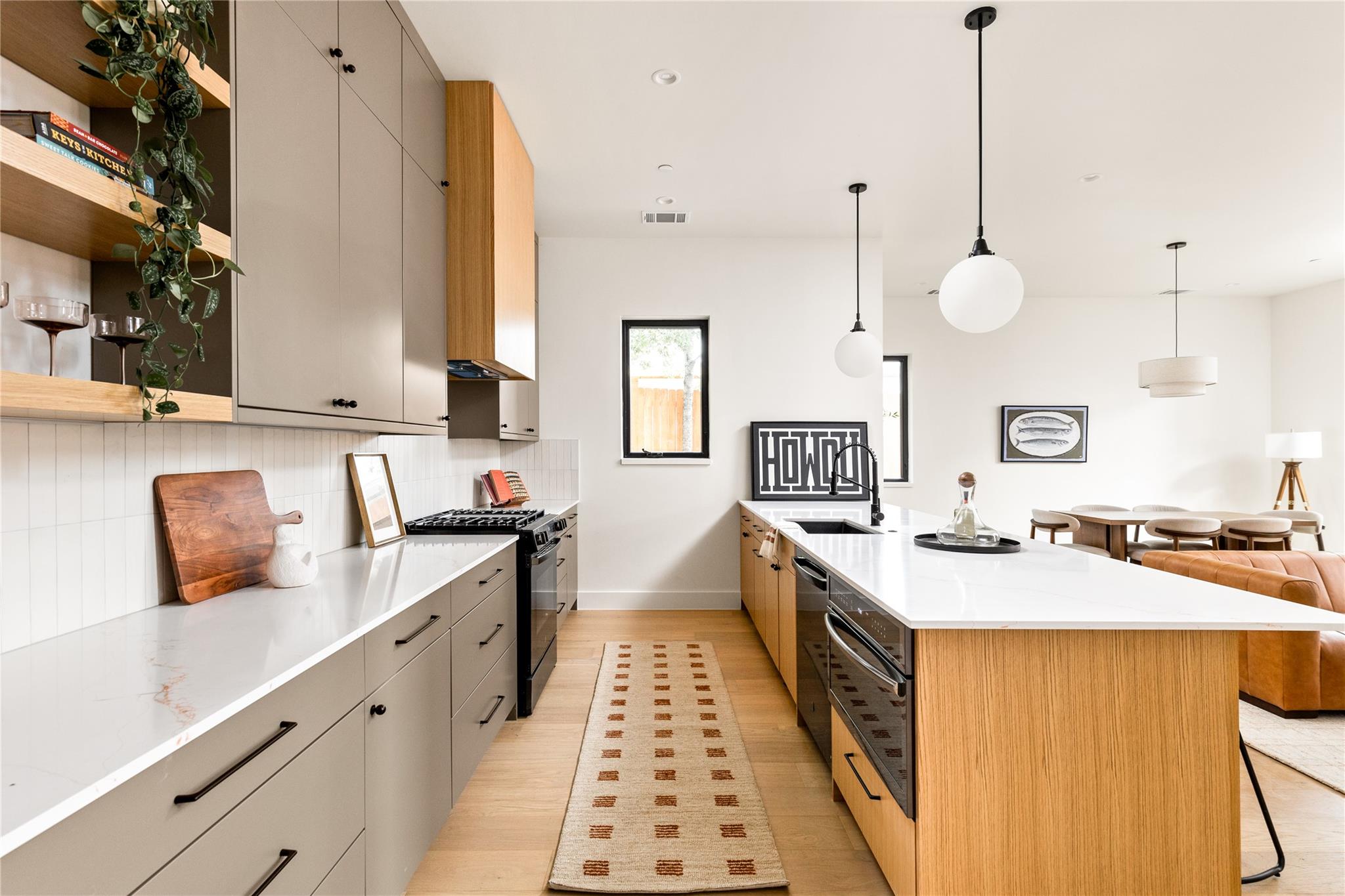 4414 South 1st St # 3, Austin, TX 78745