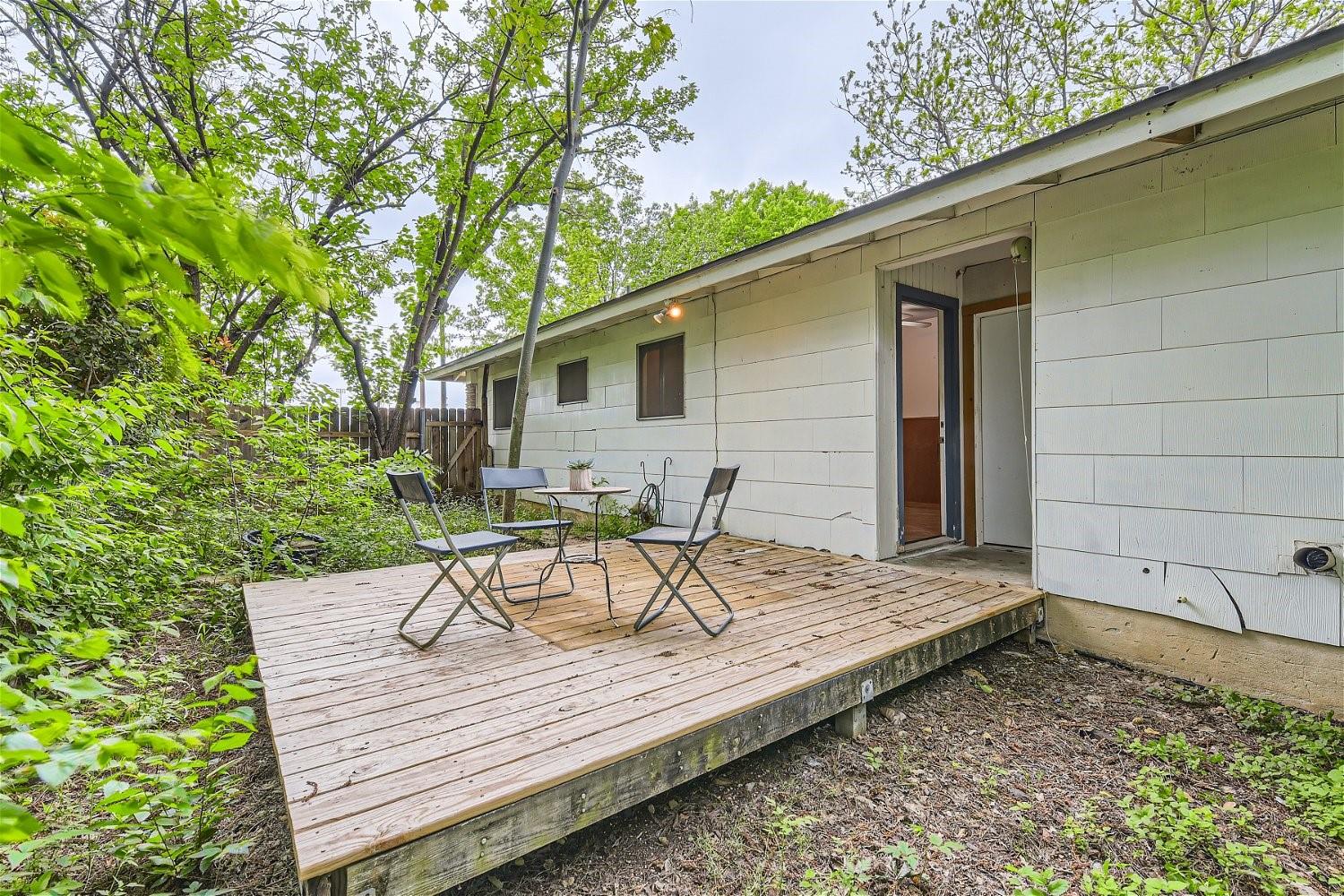 210 W 51st St # A, Austin, TX 78751