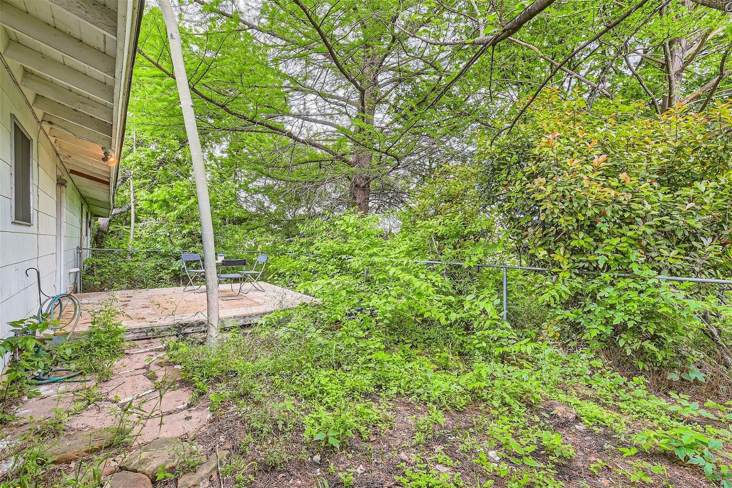 210 W 51st St # A, Austin, TX 78751