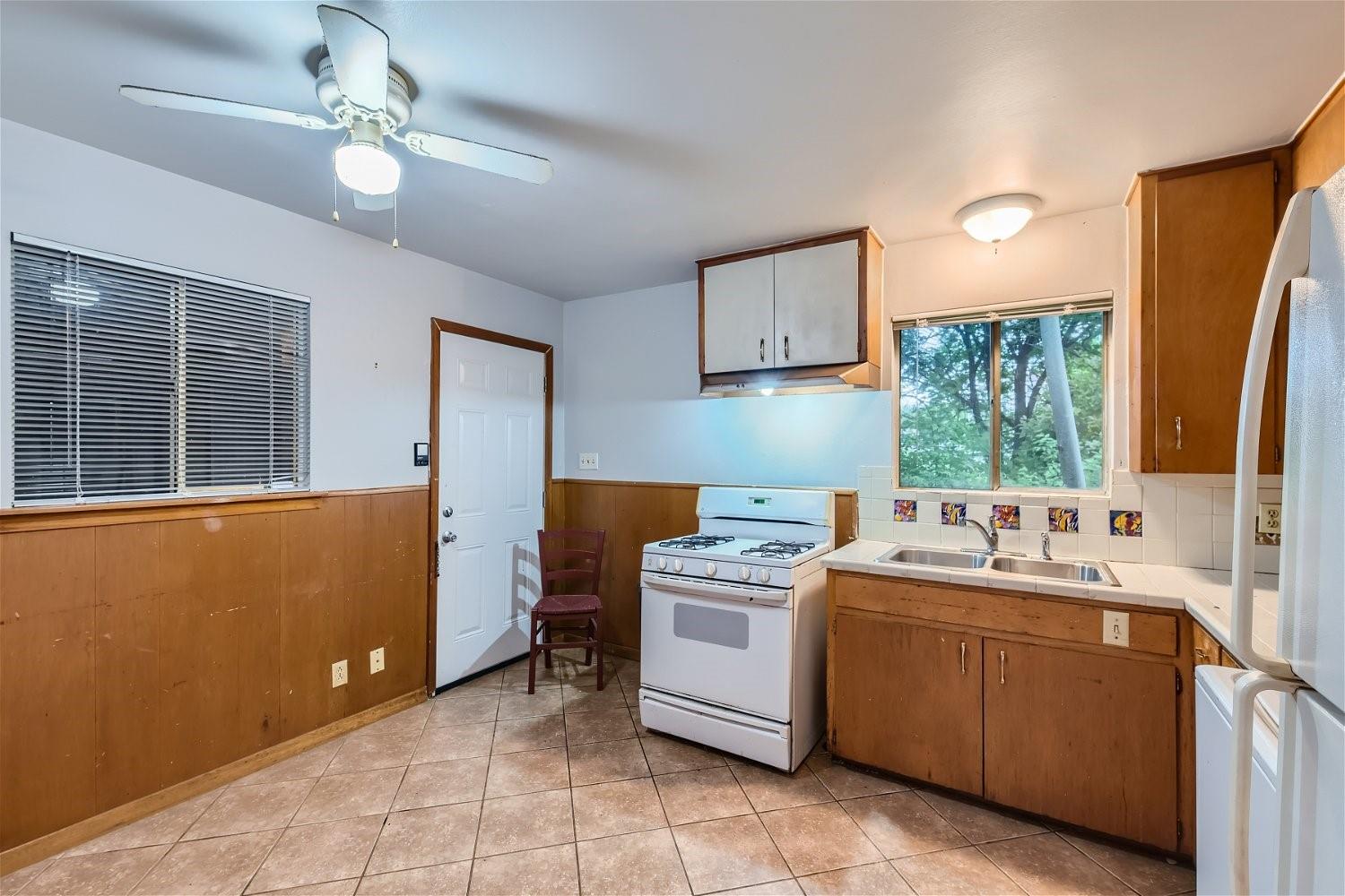 210 W 51st St # A, Austin, TX 78751