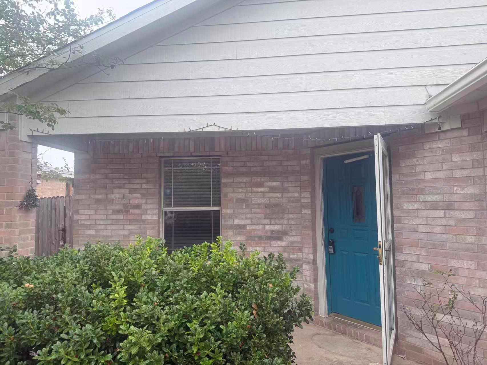 207 Mesa Dr, Leander, TX 78641