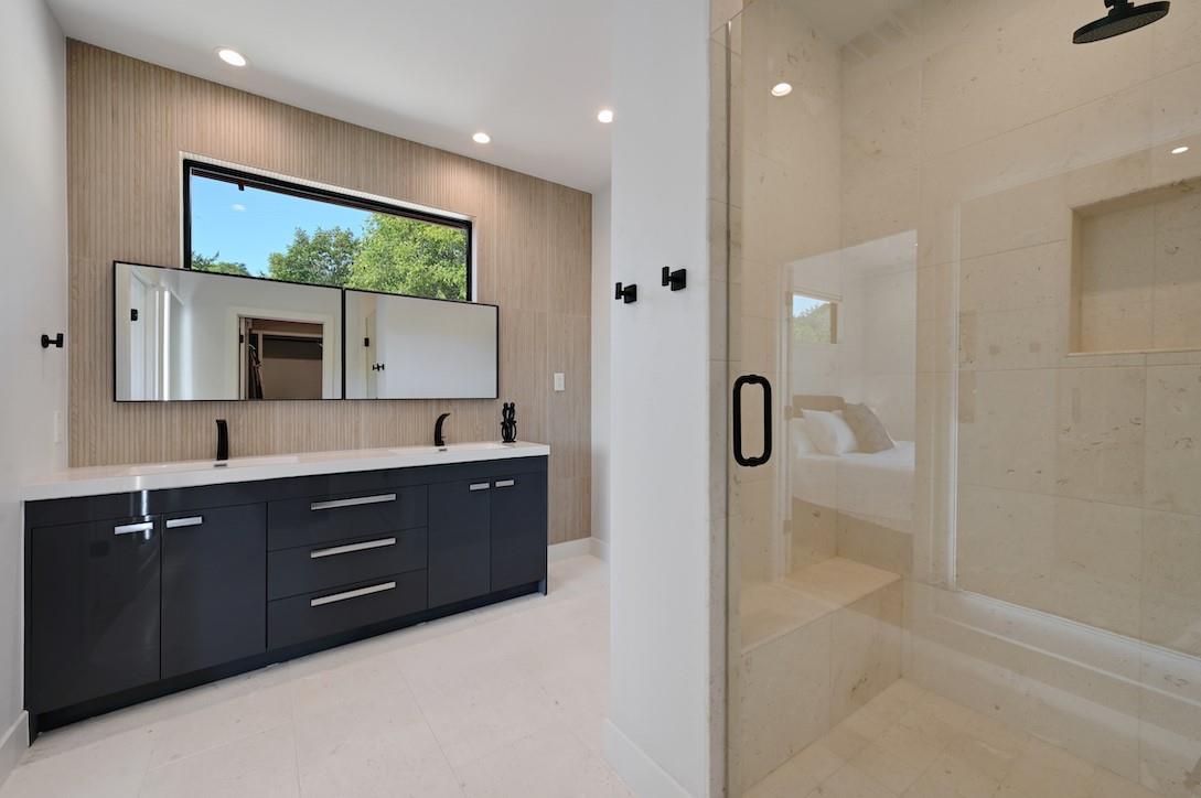 405 Barrett Ln # 2, Austin, TX 78733