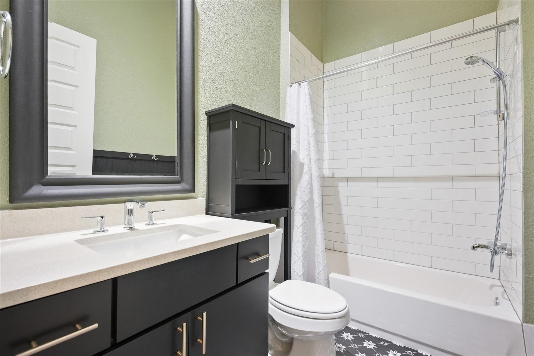 6109 Seville Dr, Austin, TX 78724