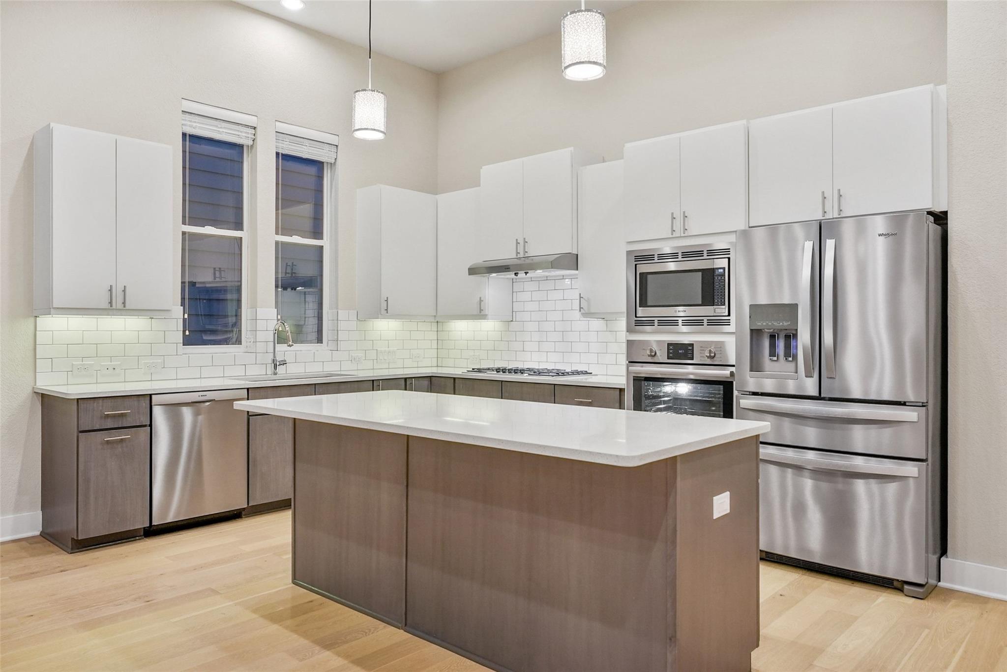 6109 Seville Dr, Austin, TX 78724