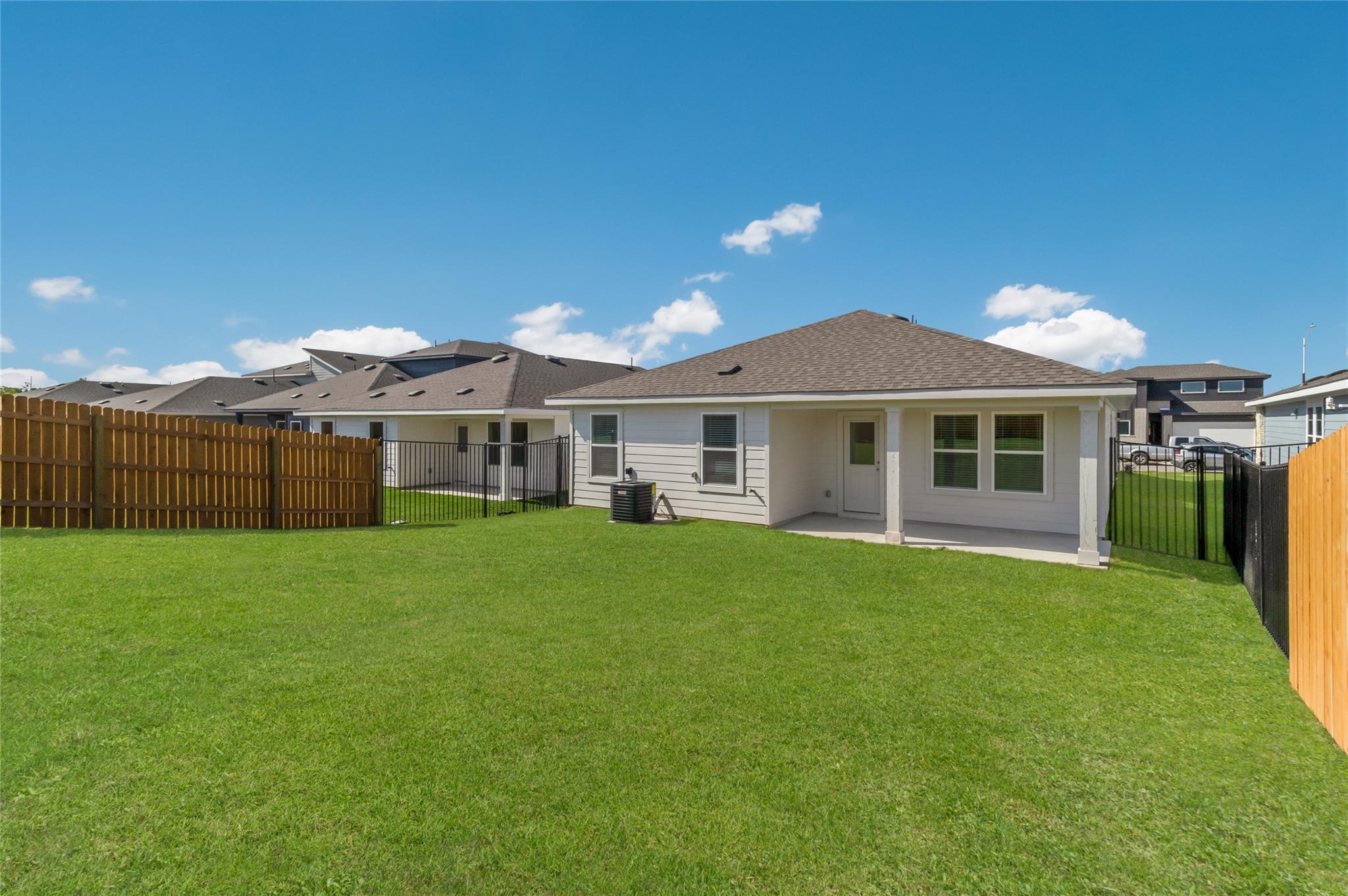 9513 Oxbow Strap Dr, Austin, TX 78724