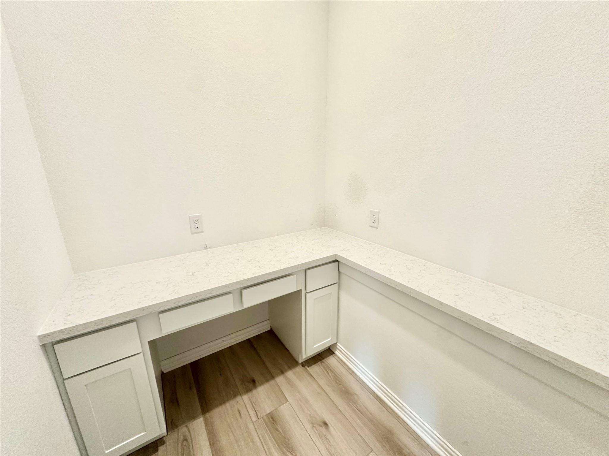 214 Du Bois Ln, Kyle, TX 78640