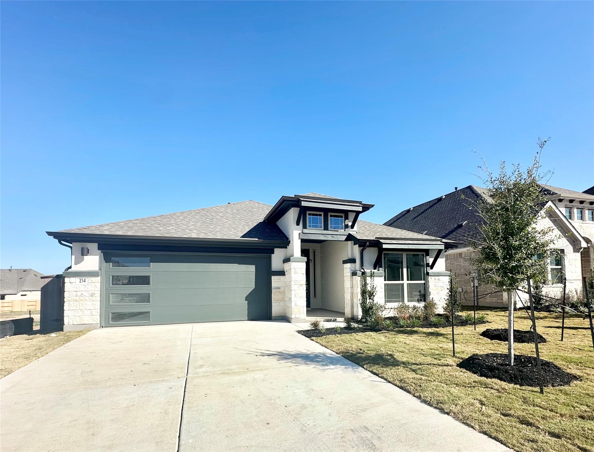 214 Du Bois Ln, Kyle, TX 78640