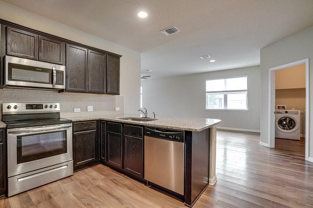 1701 Logan Dr # 34, Round Rock, TX 78664