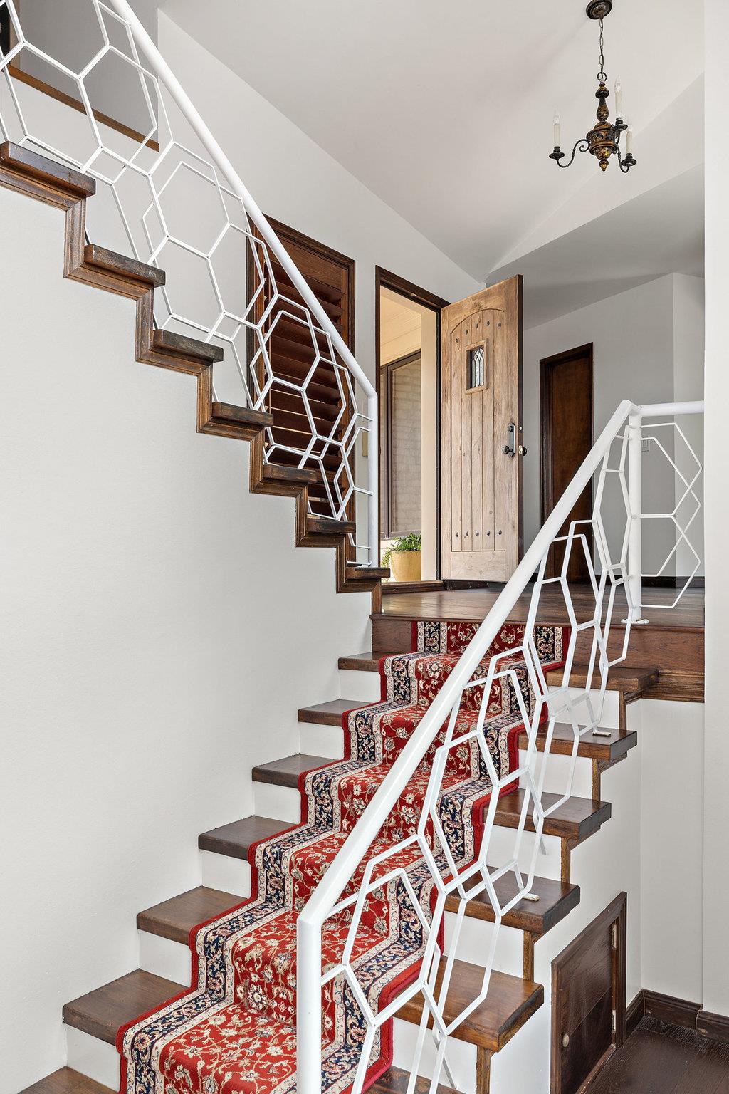 1922 Cypress Pt W, Austin, TX 78746