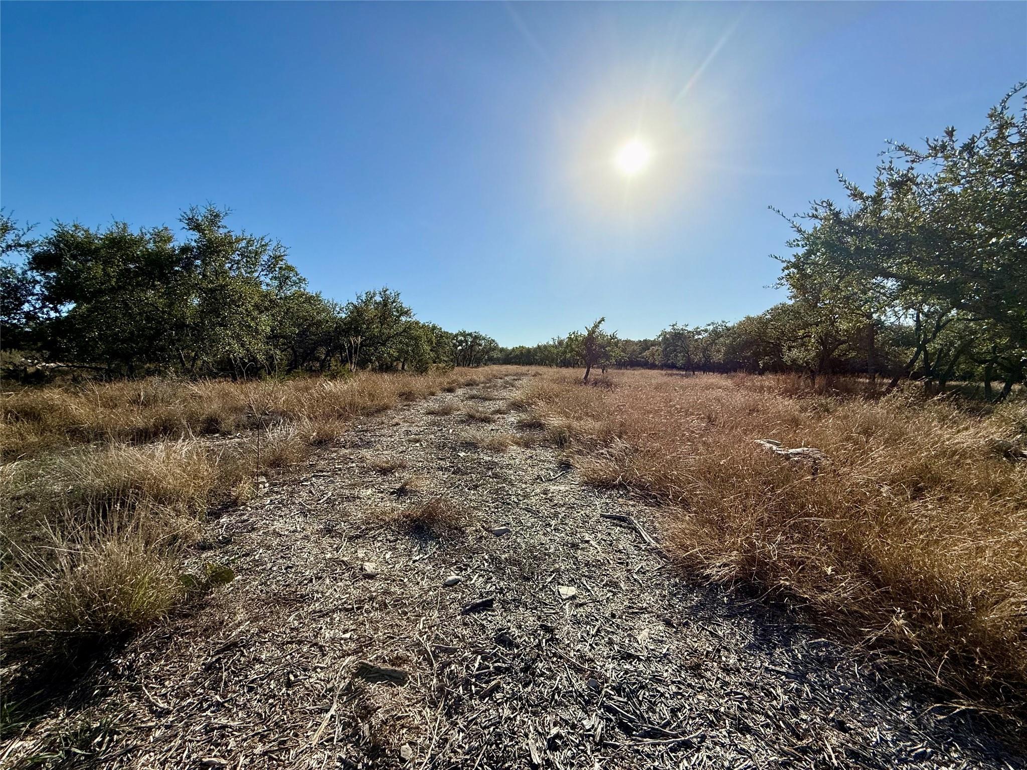 107 Oak Meadow Trl, Spicewood, TX 78669