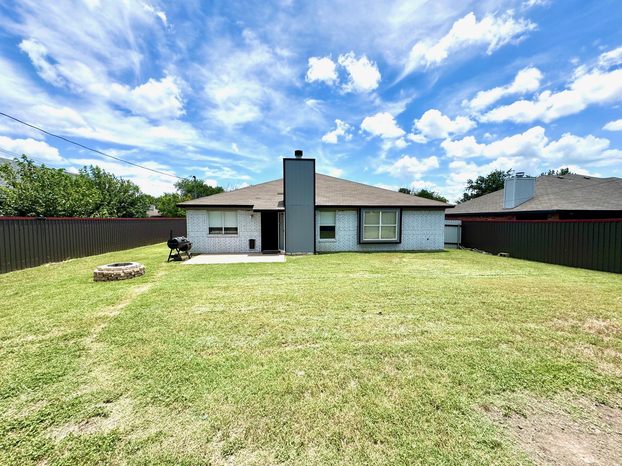 1817 Dusk Dr Dr, Killeen, TX 76543