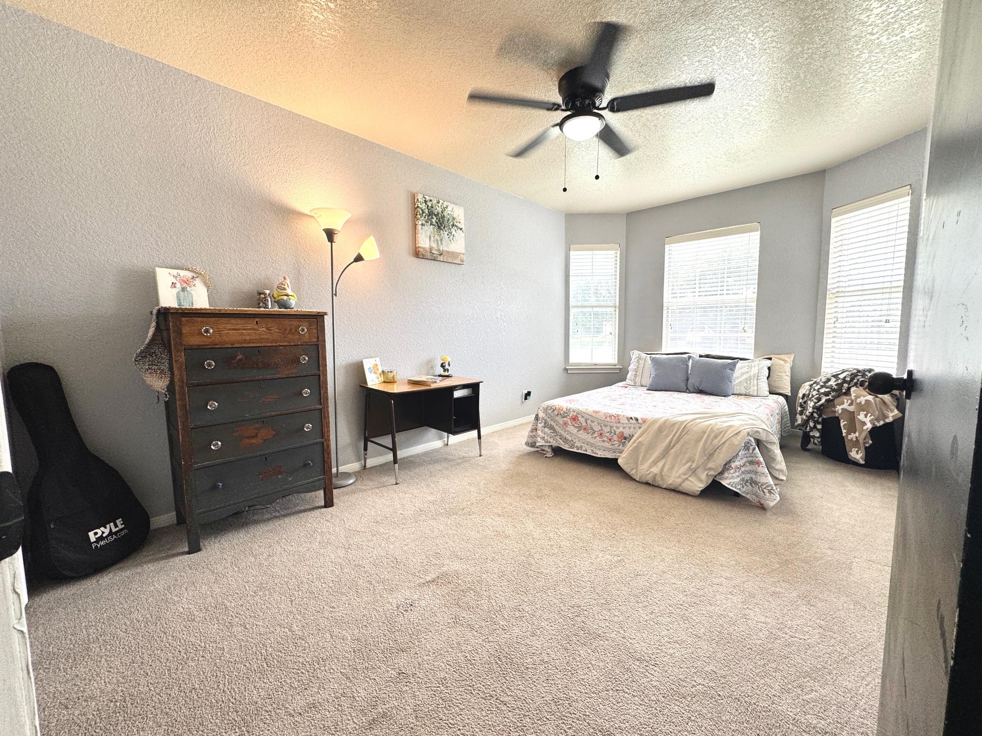 1817 Dusk Dr Dr, Killeen, TX 76543