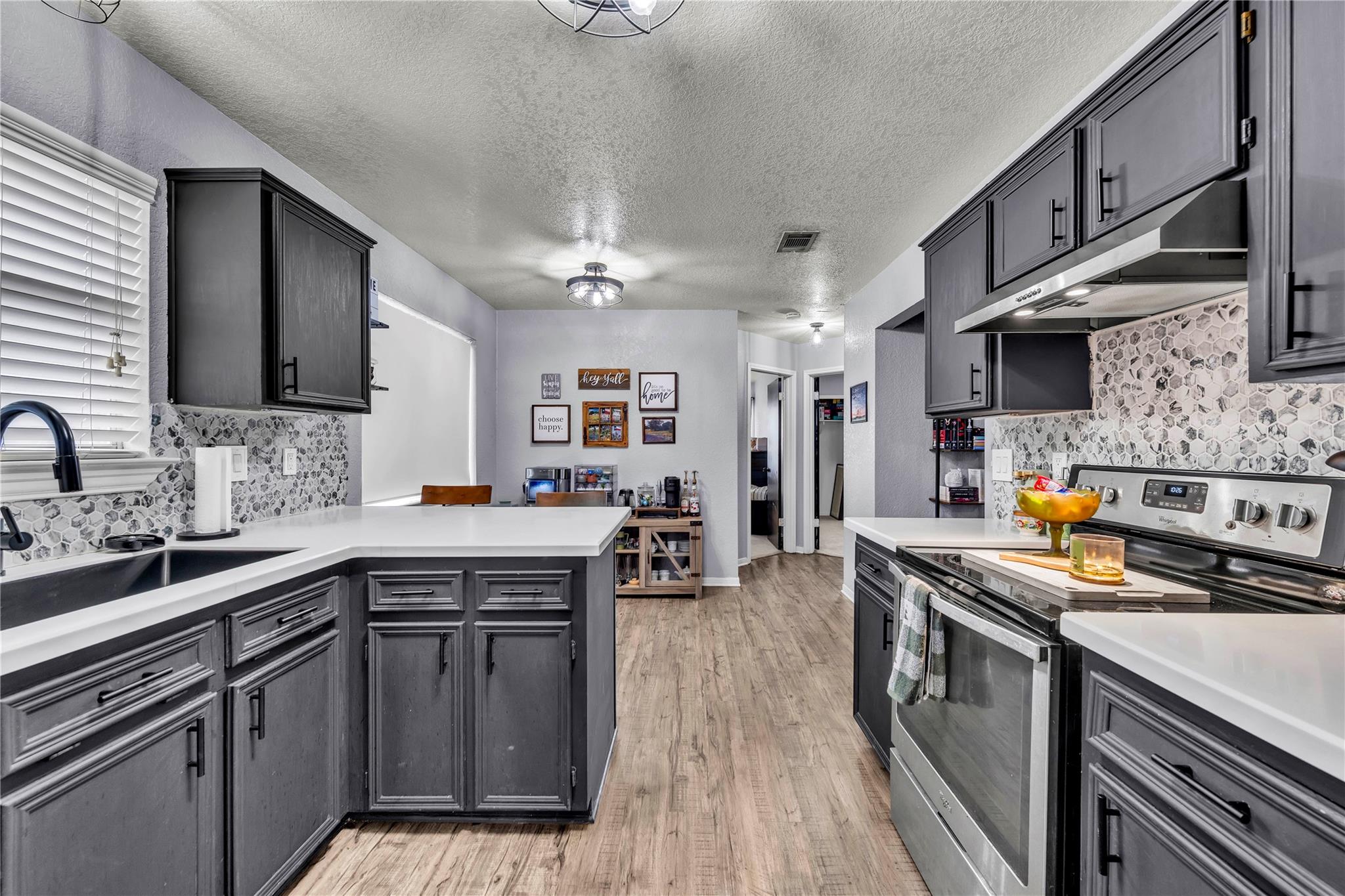 1817 Dusk Dr Dr, Killeen, TX 76543