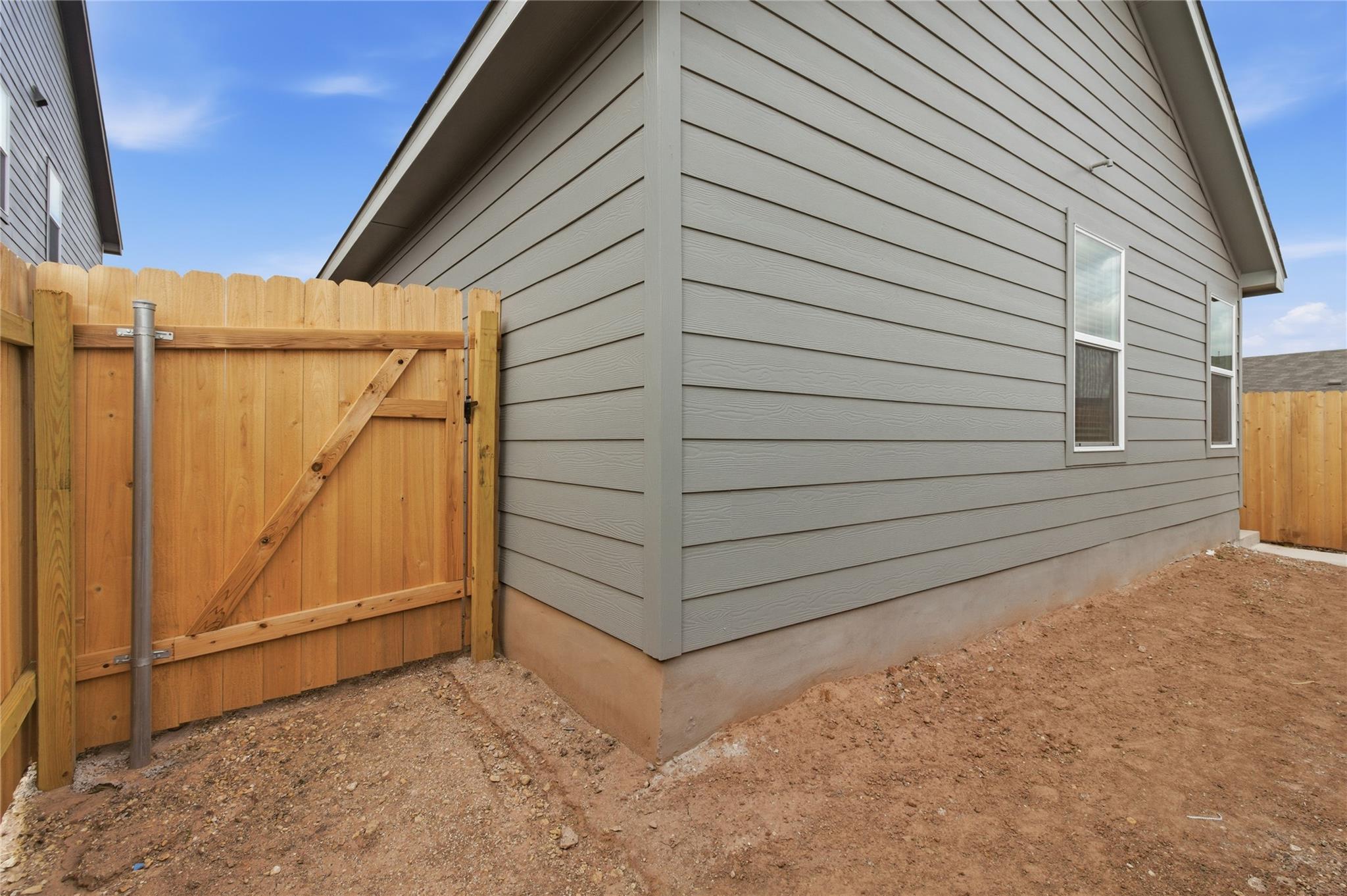 596 Sormonne Loop, Kyle, TX 78640