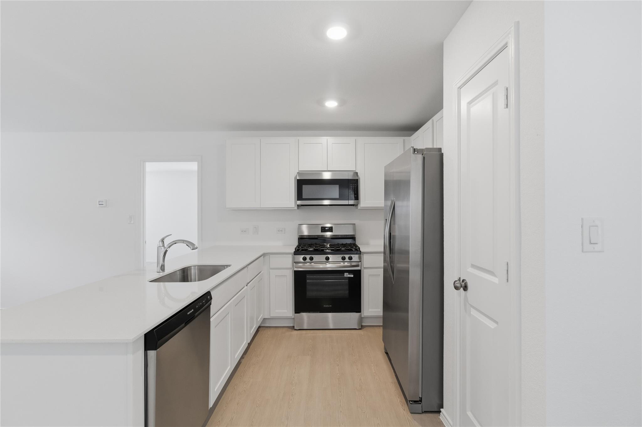 596 Sormonne Loop, Kyle, TX 78640