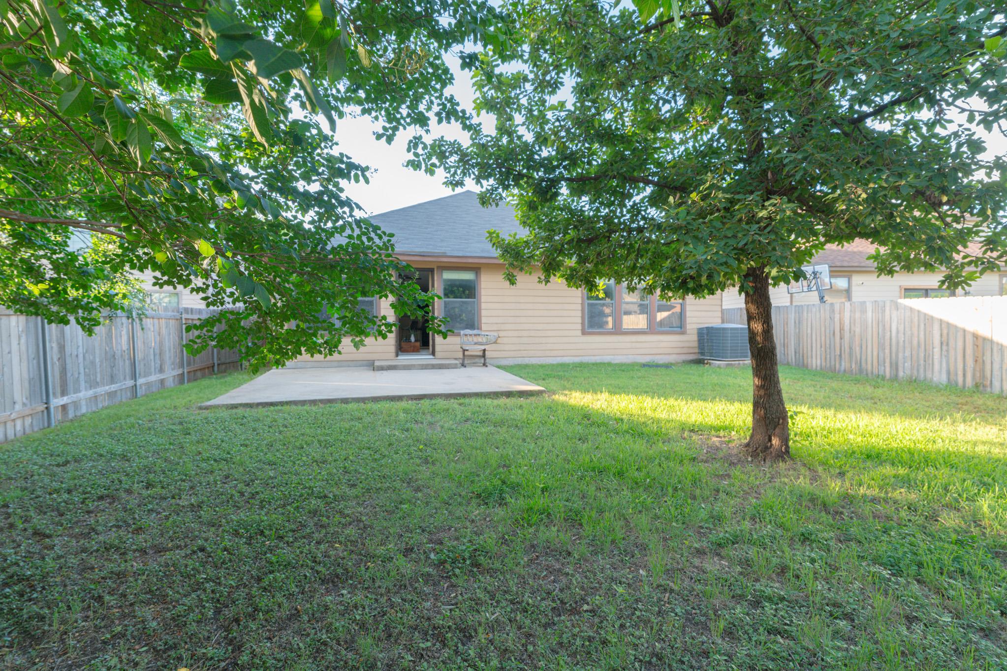 913 Mahomet Dr, Pflugerville, TX 78660