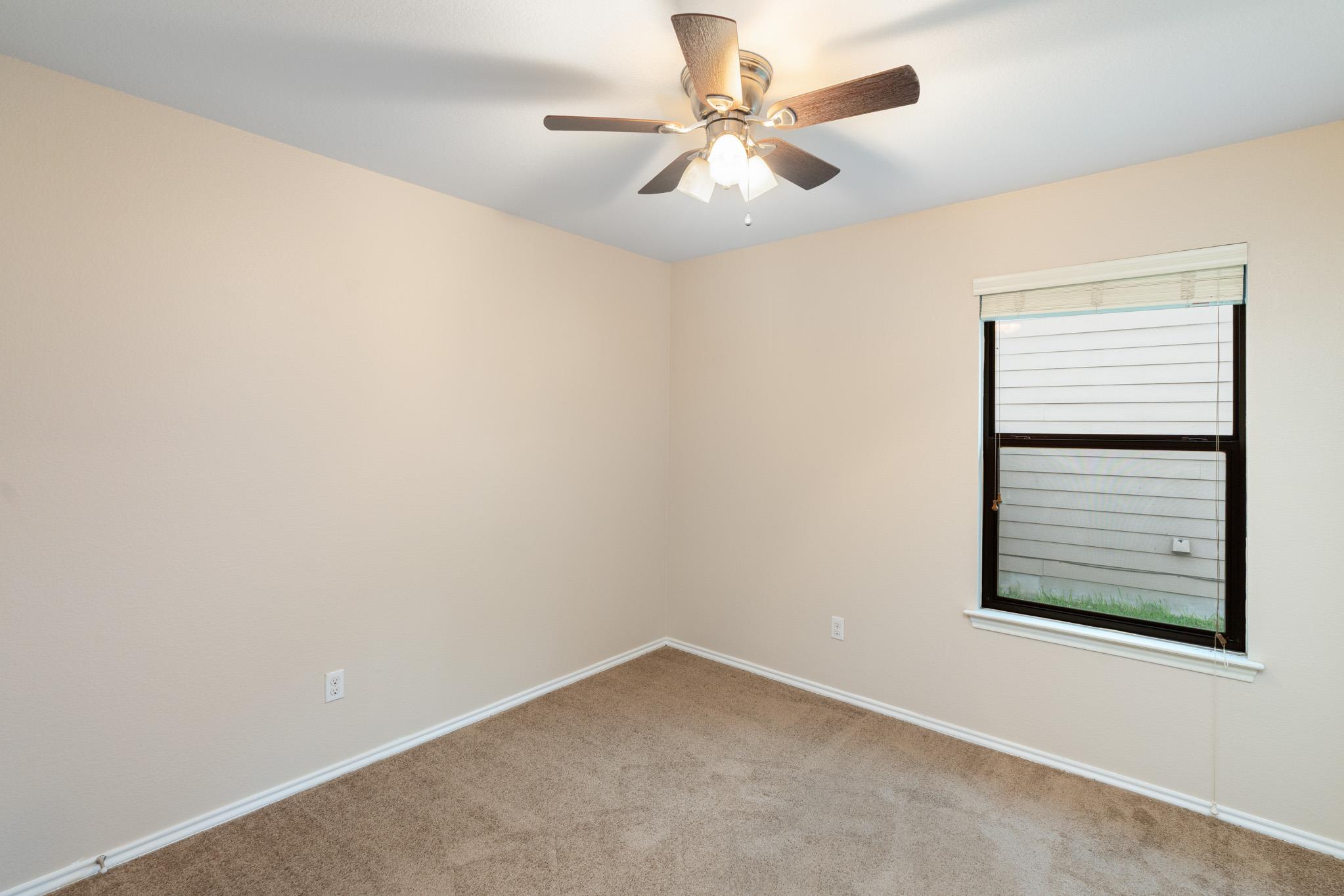 913 Mahomet Dr, Pflugerville, TX 78660