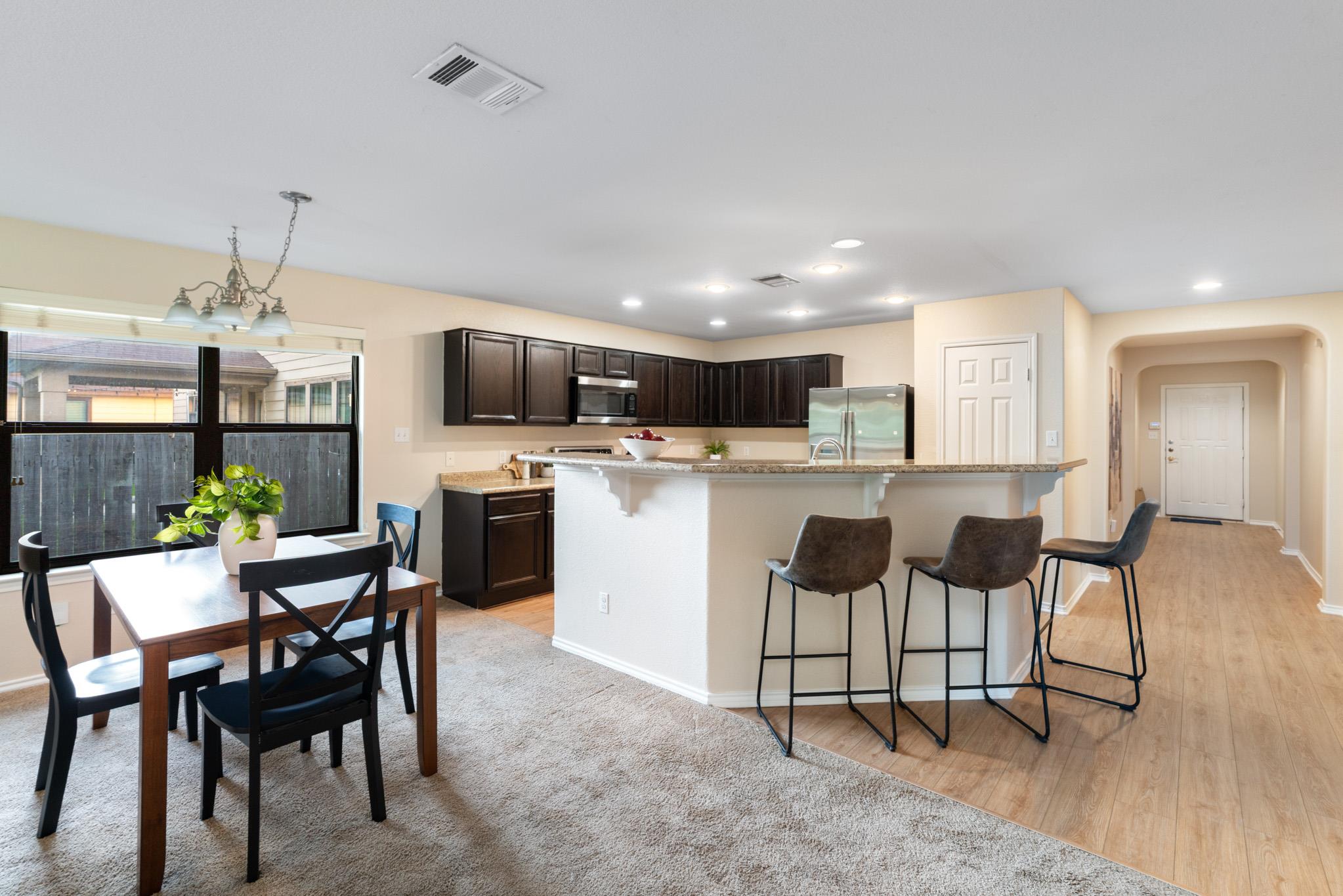 913 Mahomet Dr, Pflugerville, TX 78660