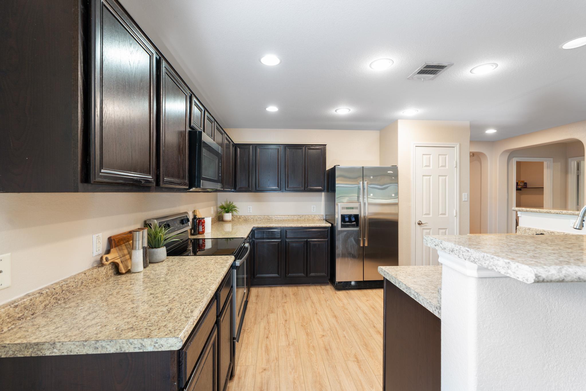 913 Mahomet Dr, Pflugerville, TX 78660