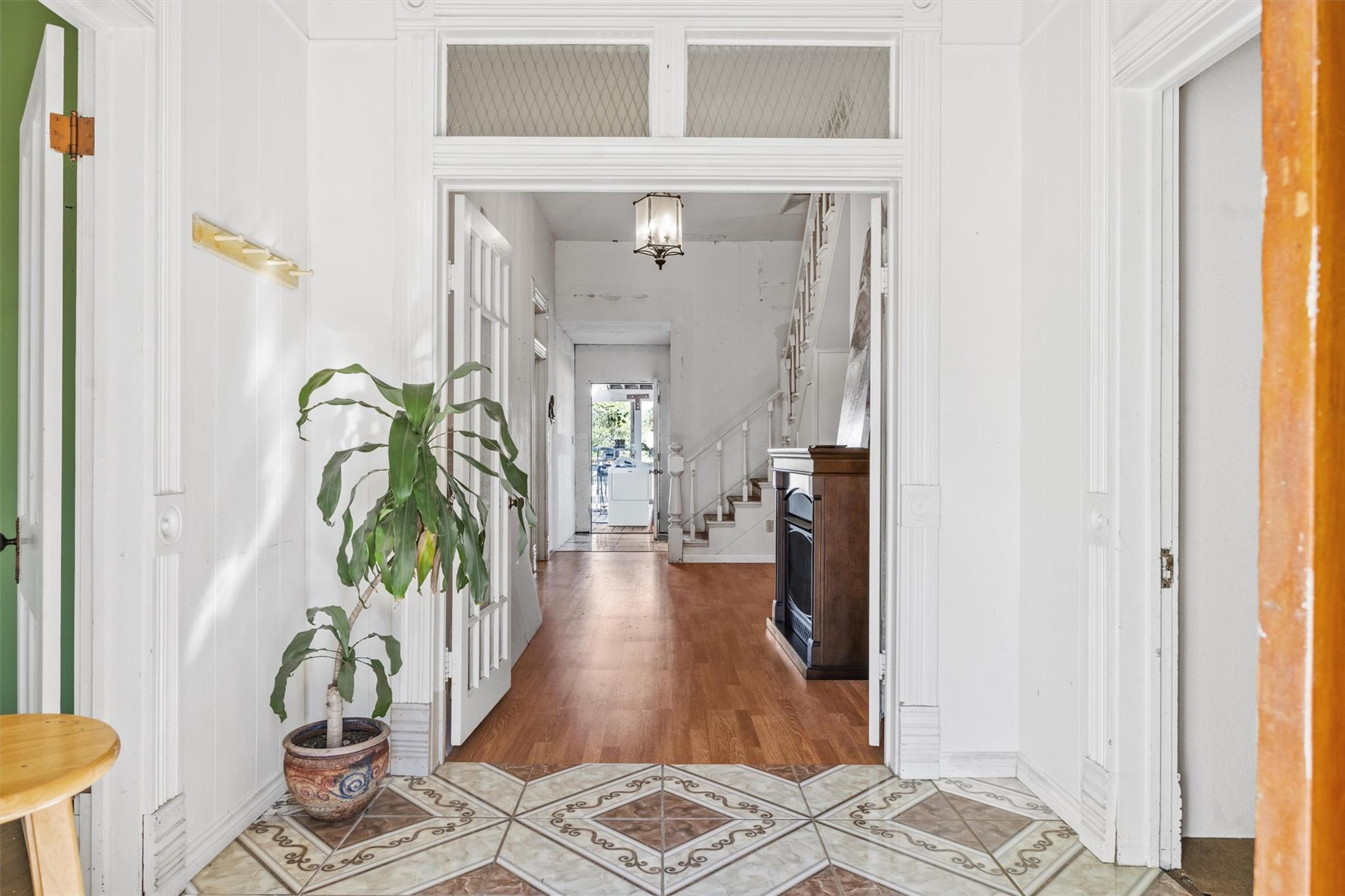 606 W Bell Ave, Rockdale, TX 76567