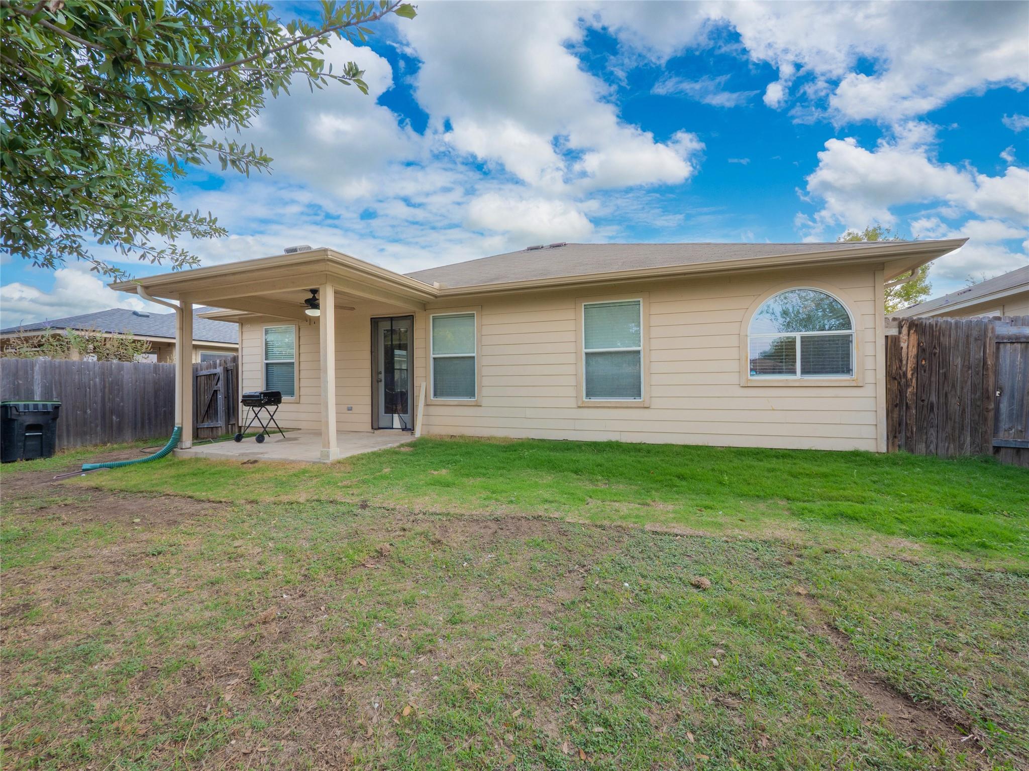330 Altamont St, Hutto, TX 78634