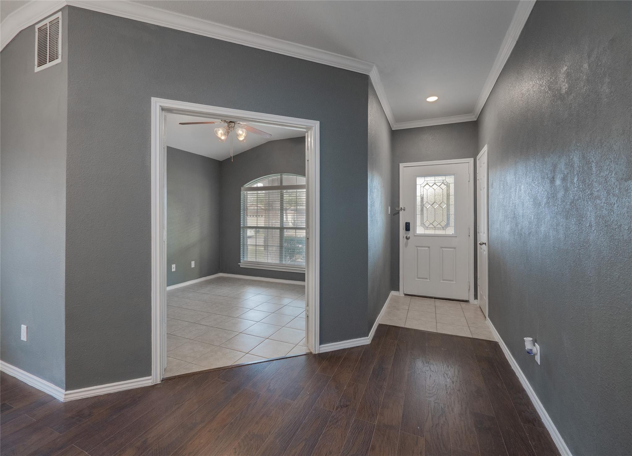 330 Altamont St, Hutto, TX 78634