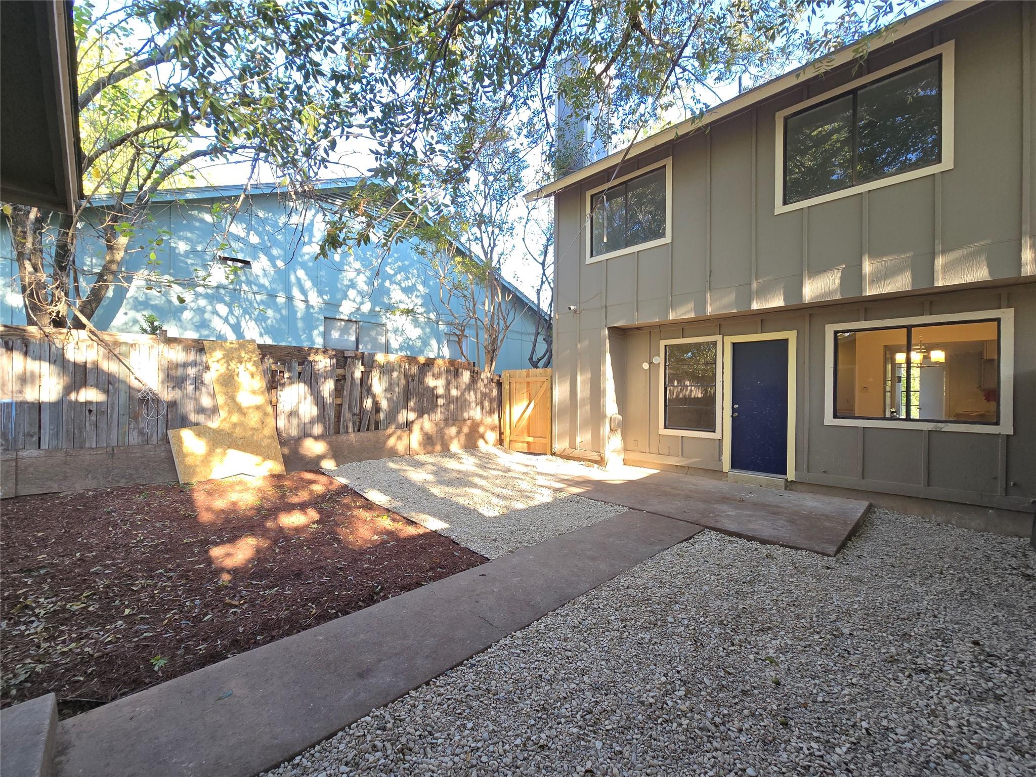 1305 Dobie Dr # A, Austin, TX 78753