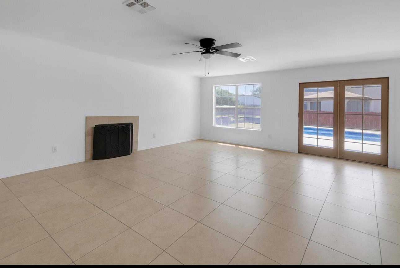 19921 San Chisolm Dr, Round Rock, TX 78664