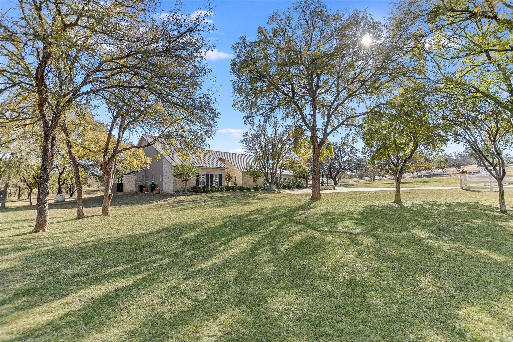 209 Tarbet Trl, Horseshoe Bay, TX 78657