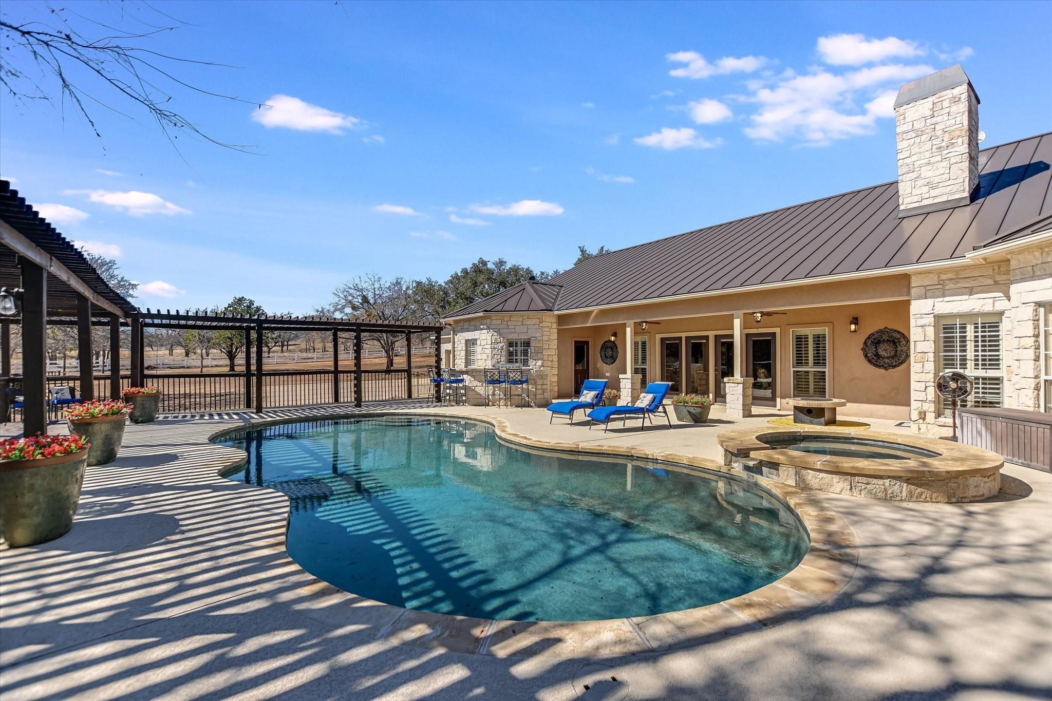 209 Tarbet Trl, Horseshoe Bay, TX 78657