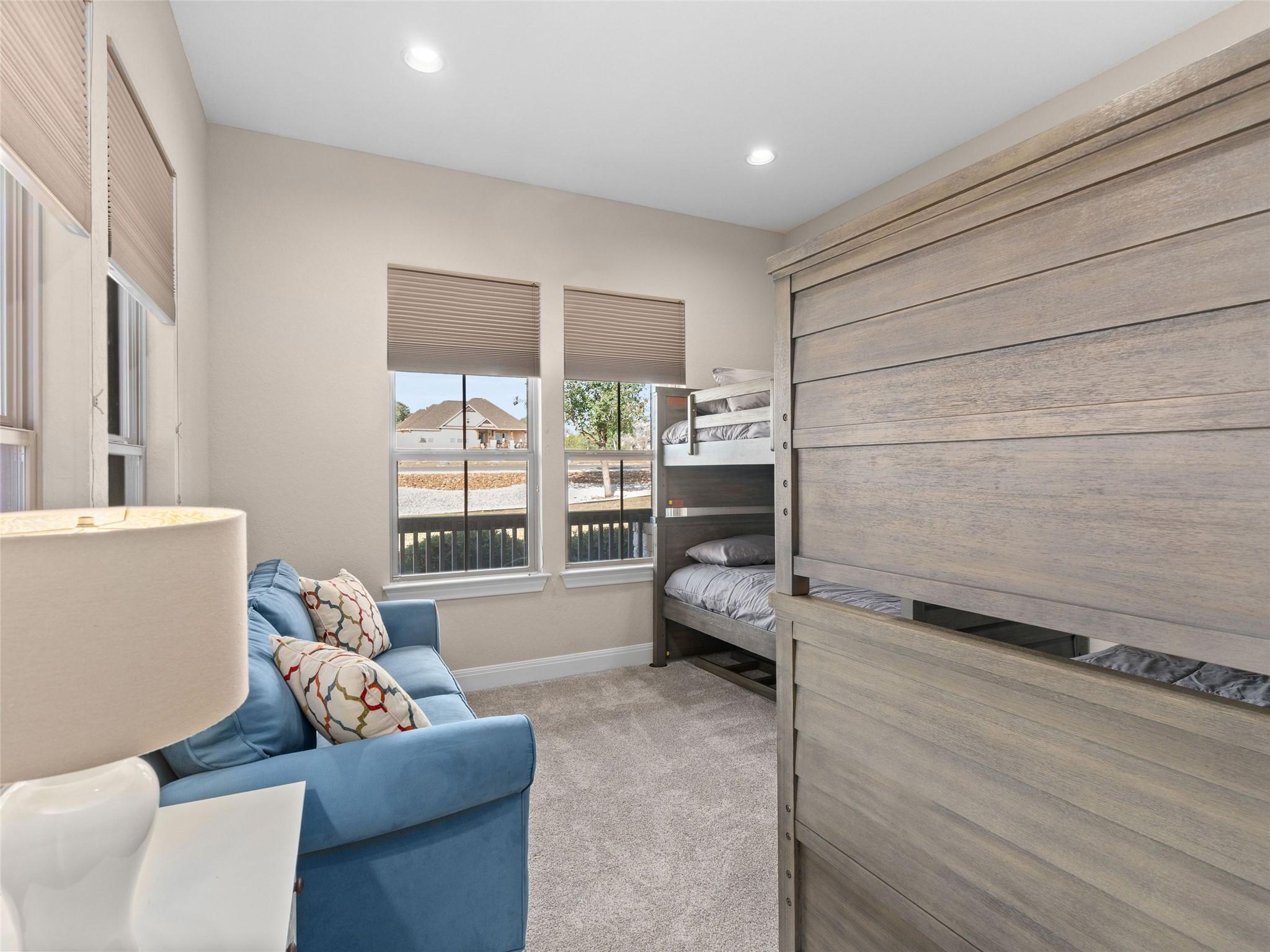 1651 Lake Ridge Blvd, Canyon Lake, TX 78133