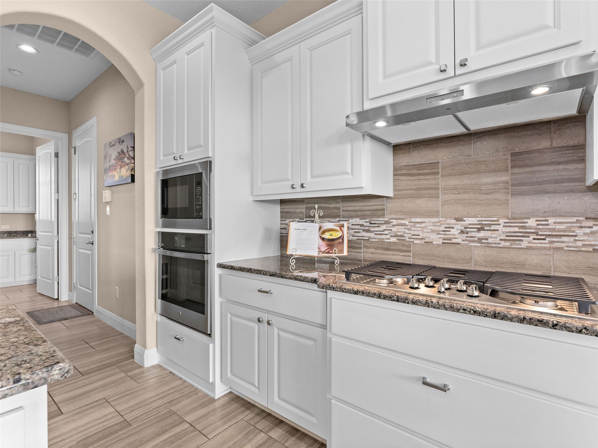 1651 Lake Ridge Blvd, Canyon Lake, TX 78133