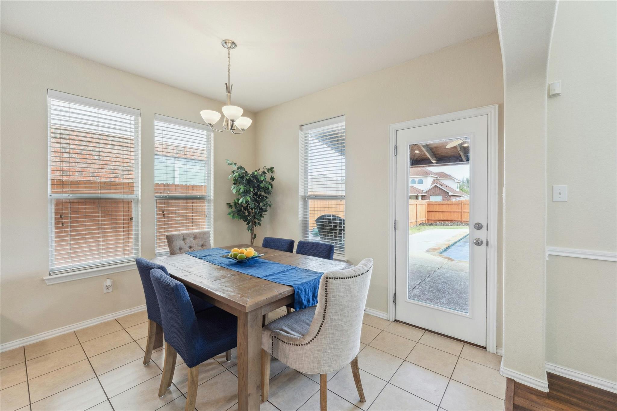 1004 Wallin Farms Cv, Hutto, TX 78634