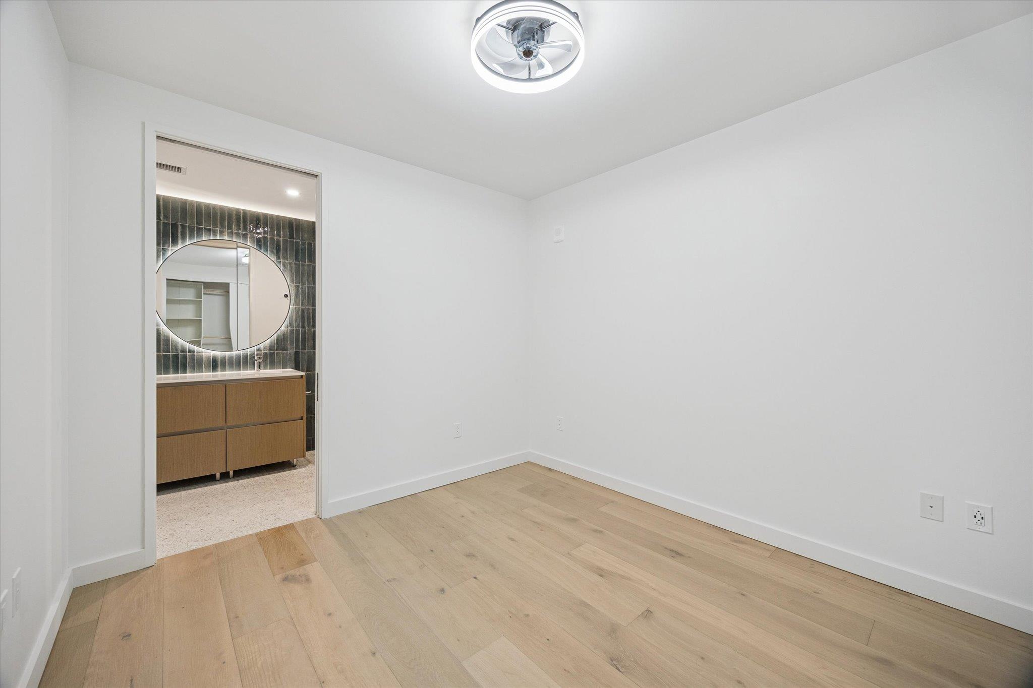 610 Davis St # 2501, Austin, TX 78701