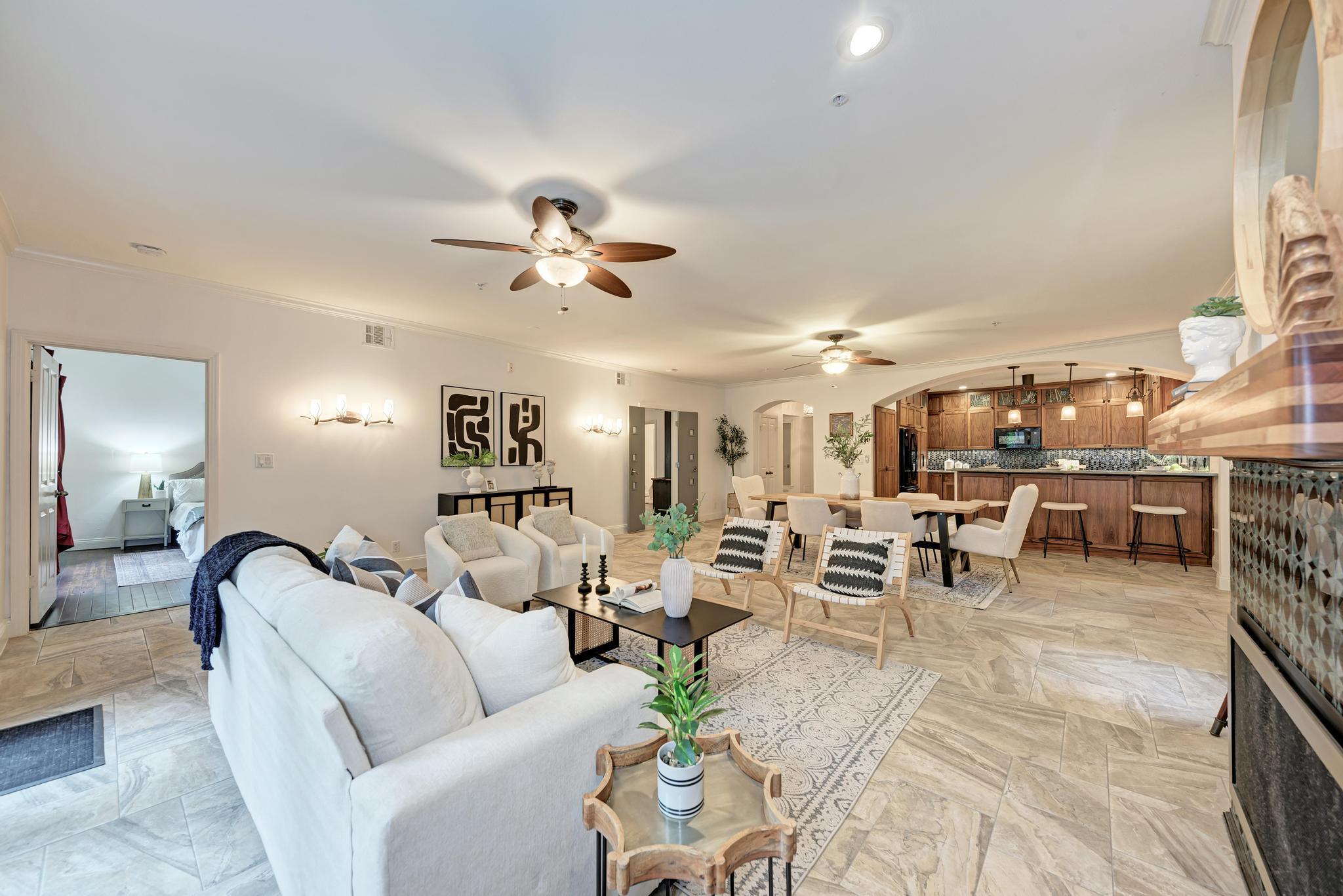 1115 W 7th St # 106, Austin, TX 78703